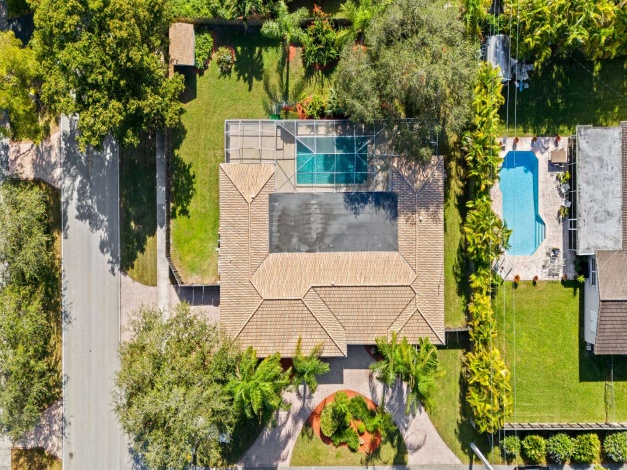Palmetto Bay,Florida 33158,Sold,1013