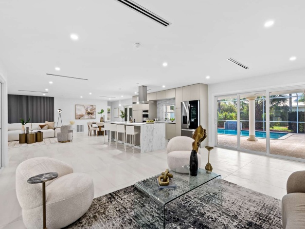 Palmetto Bay,Florida 33158,Sold,1013