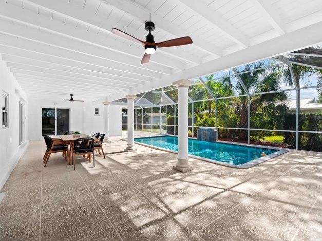 Palmetto Bay,Florida 33158,Sold,1013