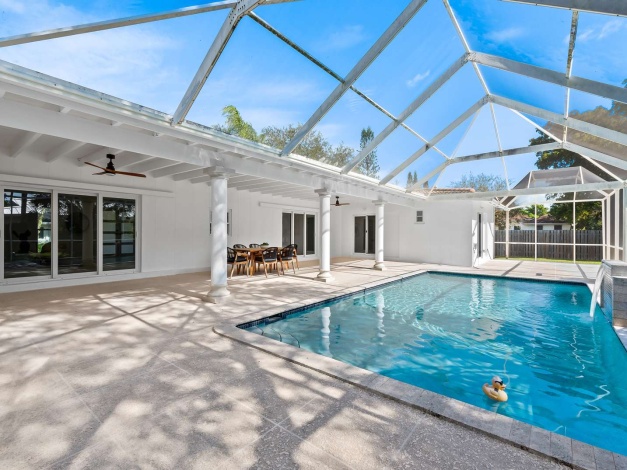 Palmetto Bay,Florida 33158,Sold,1013