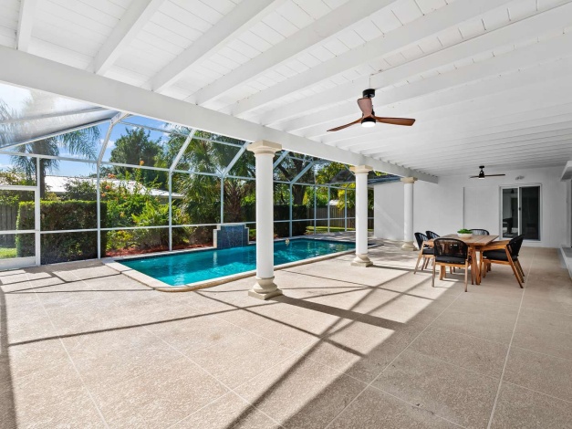 Palmetto Bay,Florida 33158,Sold,1013