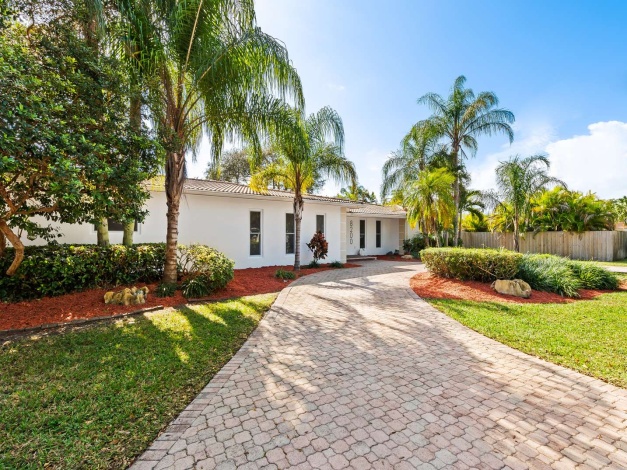 Palmetto Bay,Florida 33158,Sold,1013