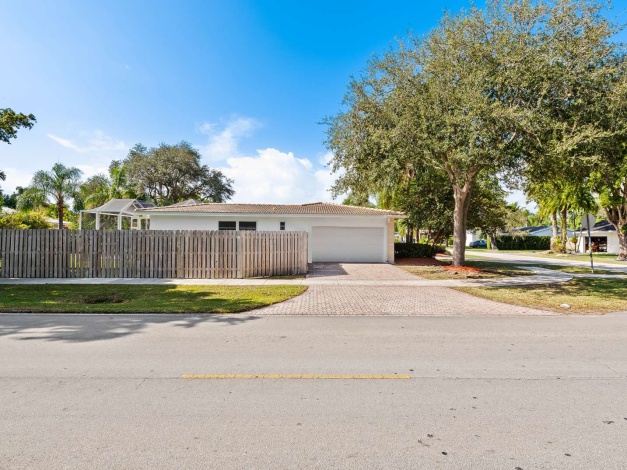 Palmetto Bay,Florida 33158,Sold,1013