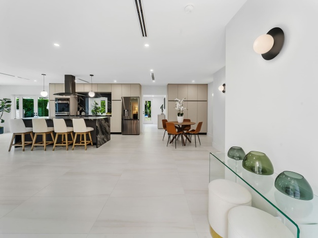 Miami,Florida 33156,Sold,1014