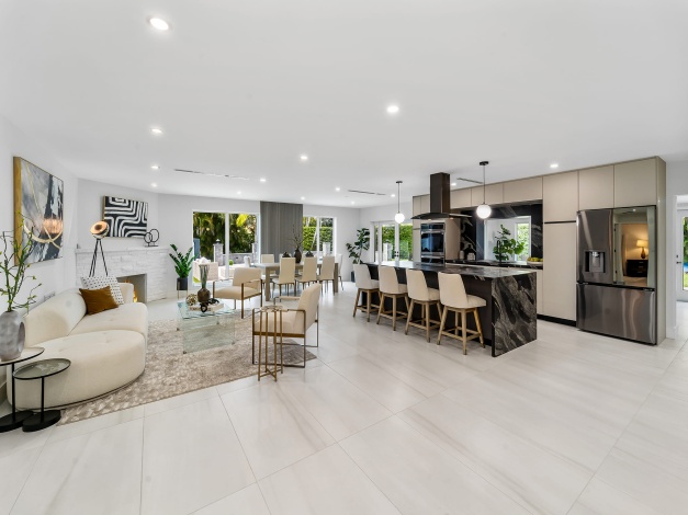 Miami,Florida 33156,Sold,1014