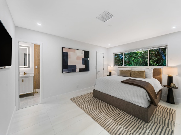 Miami,Florida 33156,Sold,1014