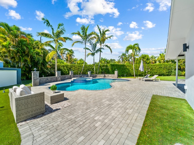 Miami,Florida 33156,Sold,1014