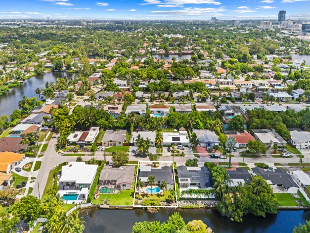 2320 NE 194th St,Miami,FL 33180 Miami,Florida 33180,Sold,2320 NE 194th St,Miami,FL 33180,1015
