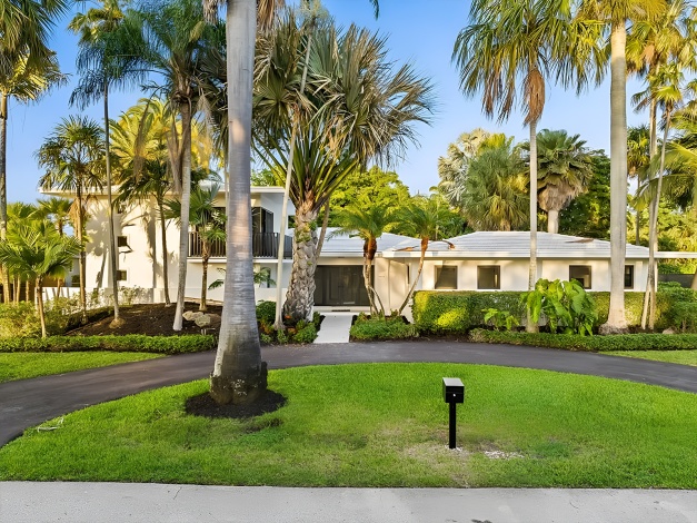13845 SW 73rd Ct,Palmetto Bay,FL 33158,USA,Palmetto Bay,Florida 33158,For Sale,13845 SW 73rd Ct,Palmetto Bay,FL 33158,USA,1018
